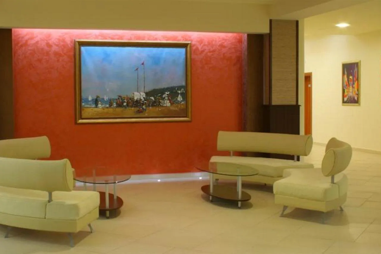 Hotel Iskar & Aquapark Sunny Beach 3*,