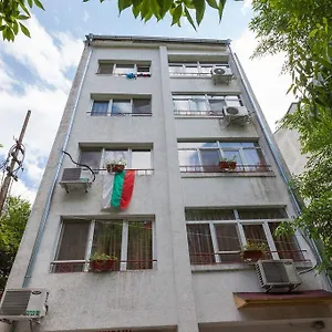 https://samuil-apartments.burgashotels.net